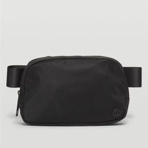 Lululemon everywhere belt bag original